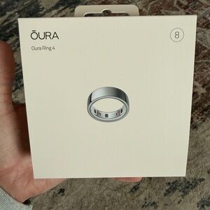 NEW - Oura ring Gen 4 silver